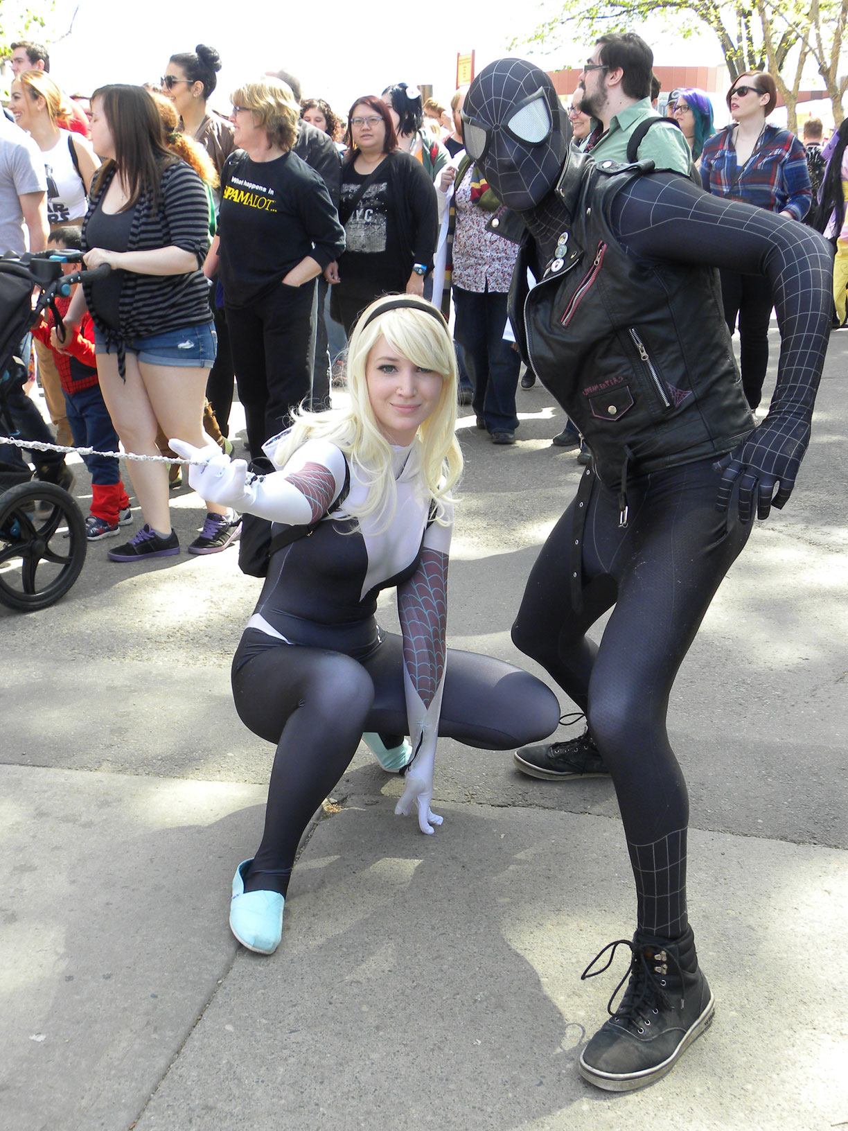 Calgary Expo 2016 Cosplay Day 4 Spiderman and Spidergwen