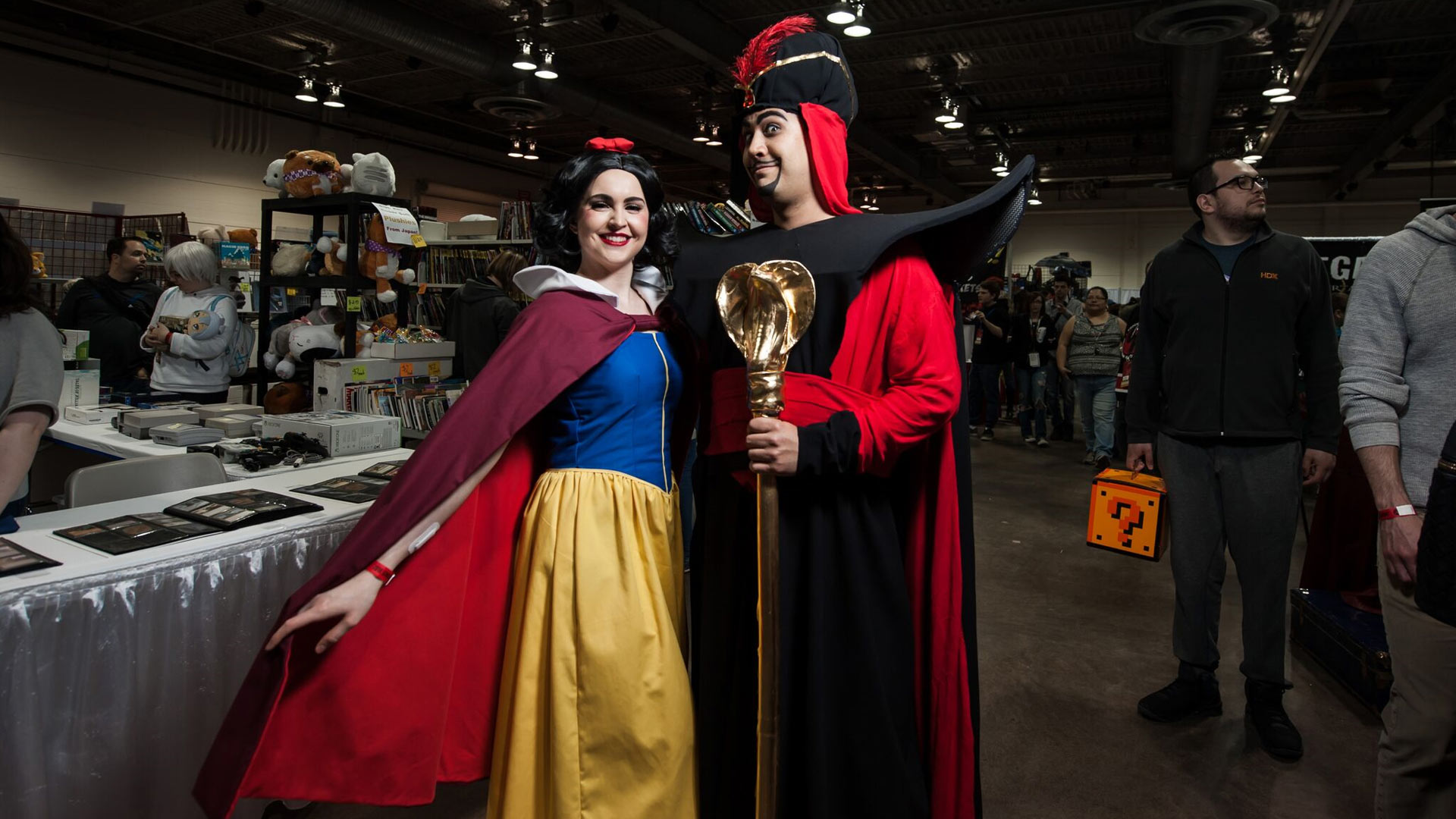 Calgary Expo 2020 Cosplay Snow White and Jafar